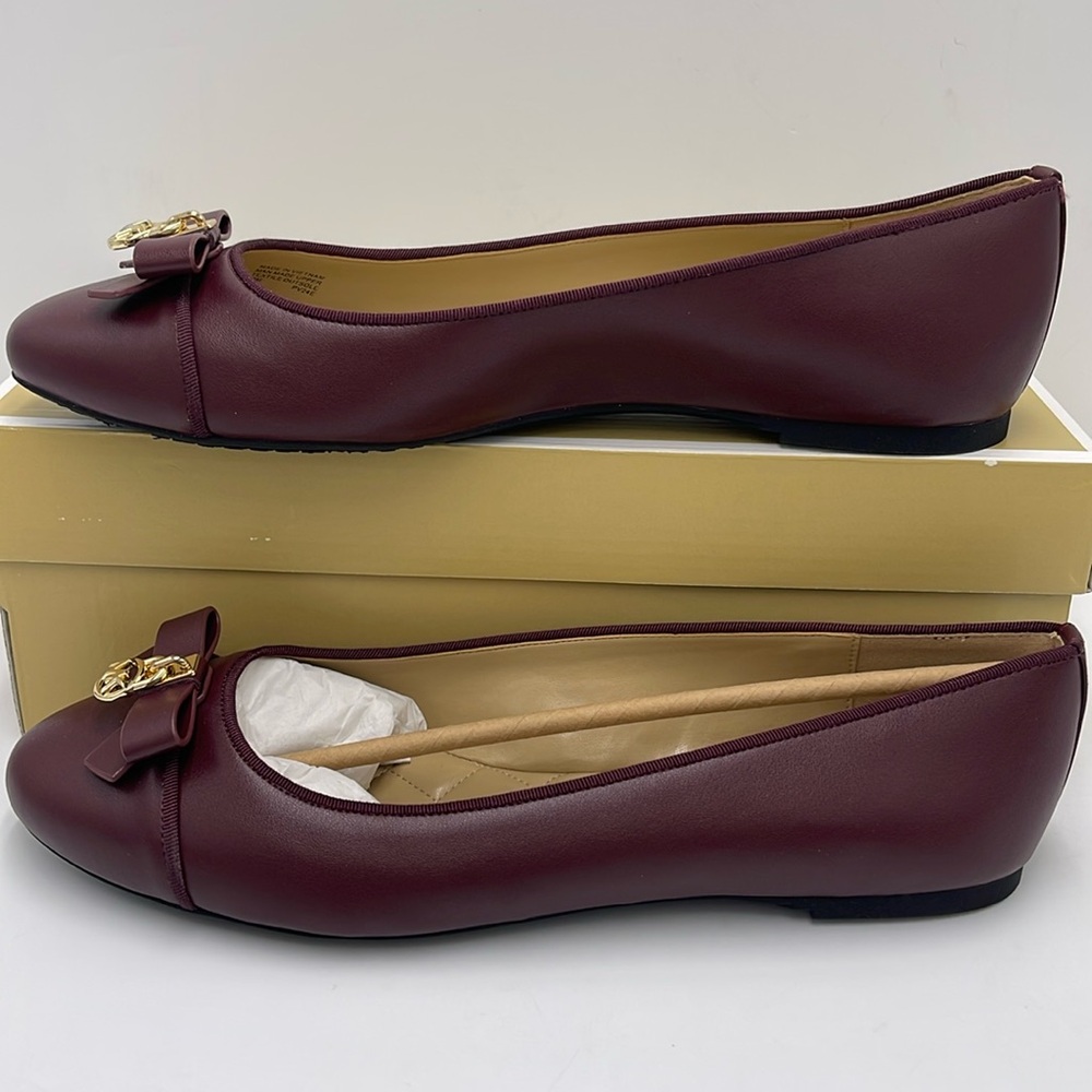 MICHAEL KORS HONEY BALLET FAUX LEATHER
49H3HNFP1L
OXBLOOD - Picture 1 of 16